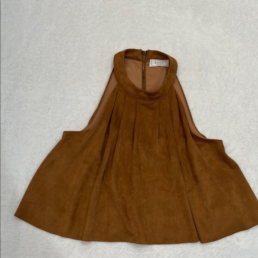 Sage The Label Brown Asymmetrical Pleated Blouse sleeveless Size Small - Picture 2 of 11